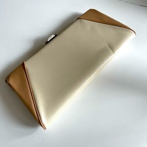 Neutral vintage handbag clutch
